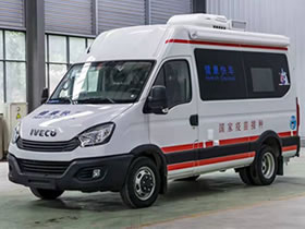 依維柯移動式疫苗接種車，可下鄉(xiāng)鎮(zhèn)