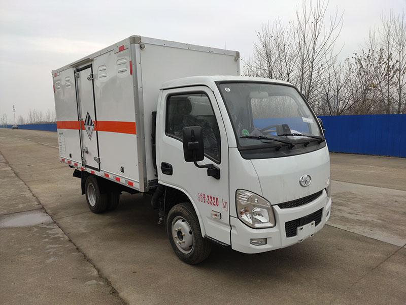 躍進(jìn)汽油后雙輪危險品廂車